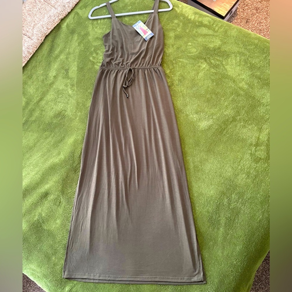 NWT Lildy Tie-Waist Maxi Dress; olive green